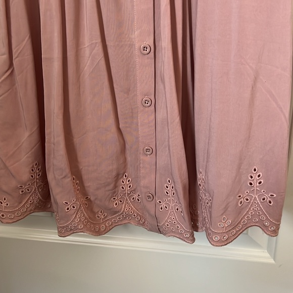 Torrid Challis Cold Shoulder Top - Picture 4 of 10